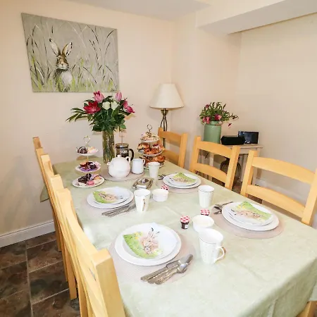 Whispering Willows - The Bungalow Ferienhaus *
