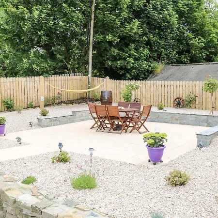 Whispering Willows - The Bungalow *