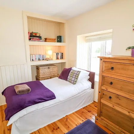 Whispering Willows - The Bungalow *